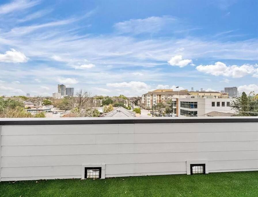 4 Story Home Mins To Downtown Houston With City Views Exterior foto